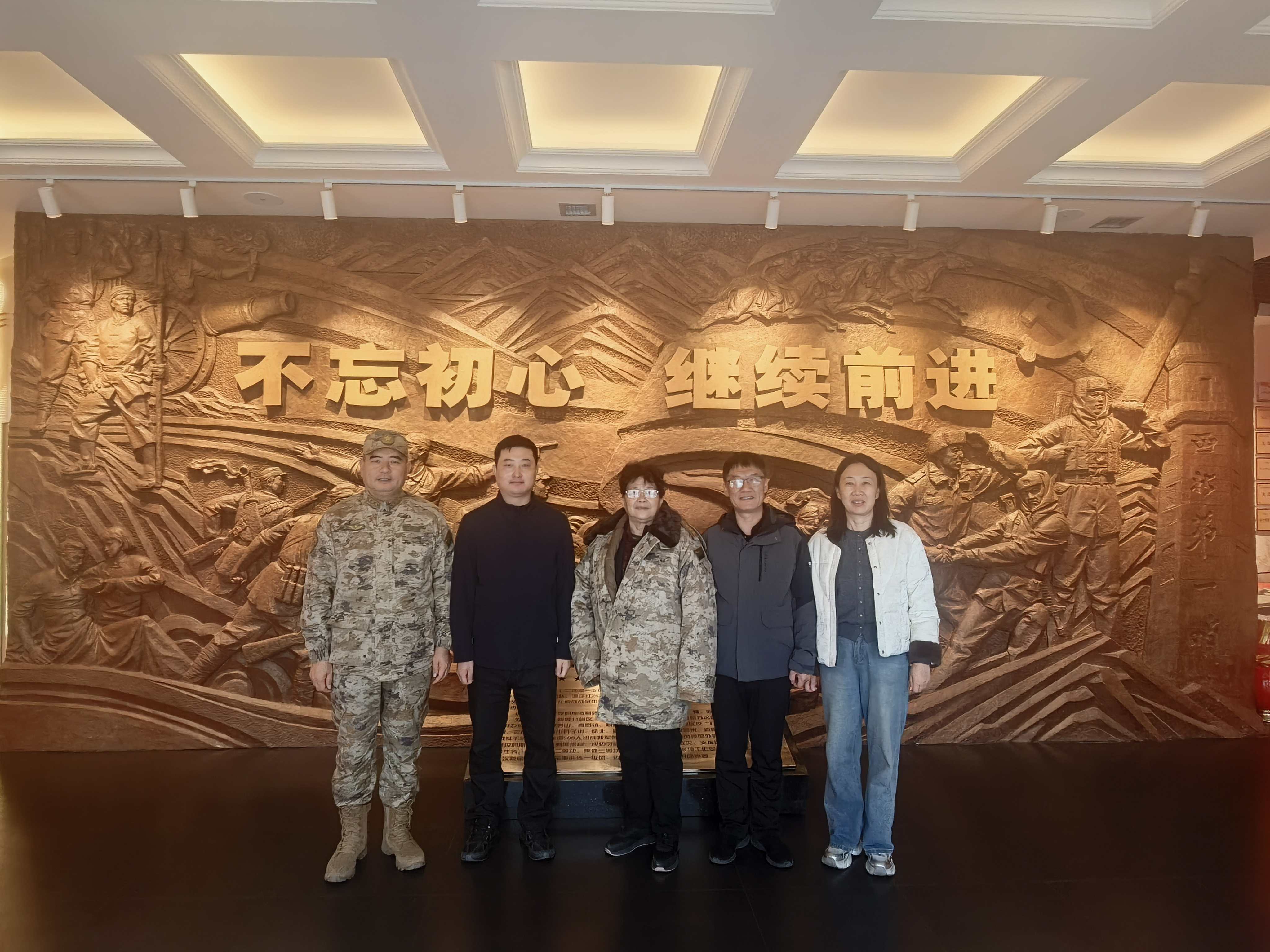 曾经的消防战士、如今的山东沂蒙山玻璃集团董事长刘永刚的成长故